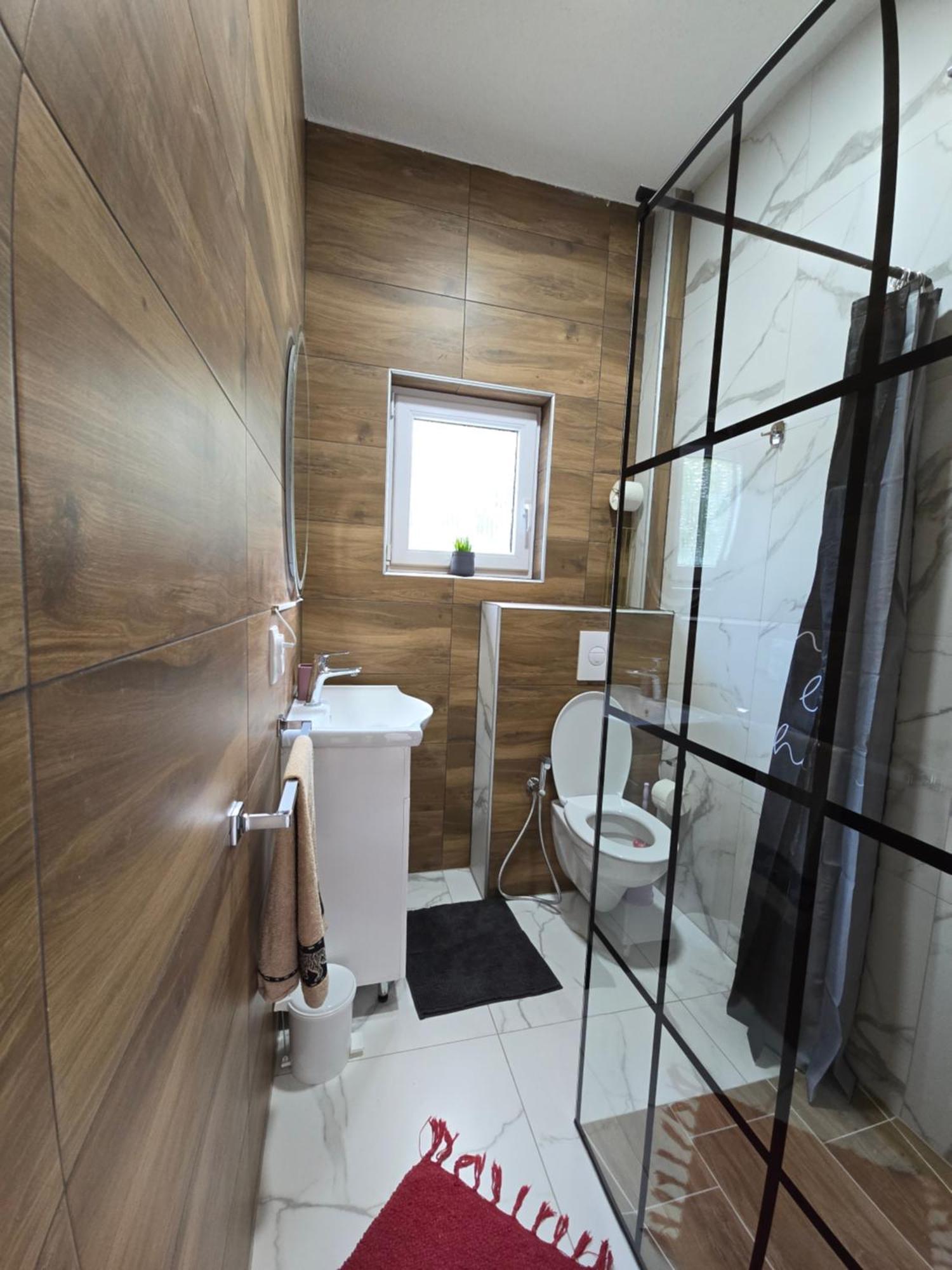 Riverstone Retreat *