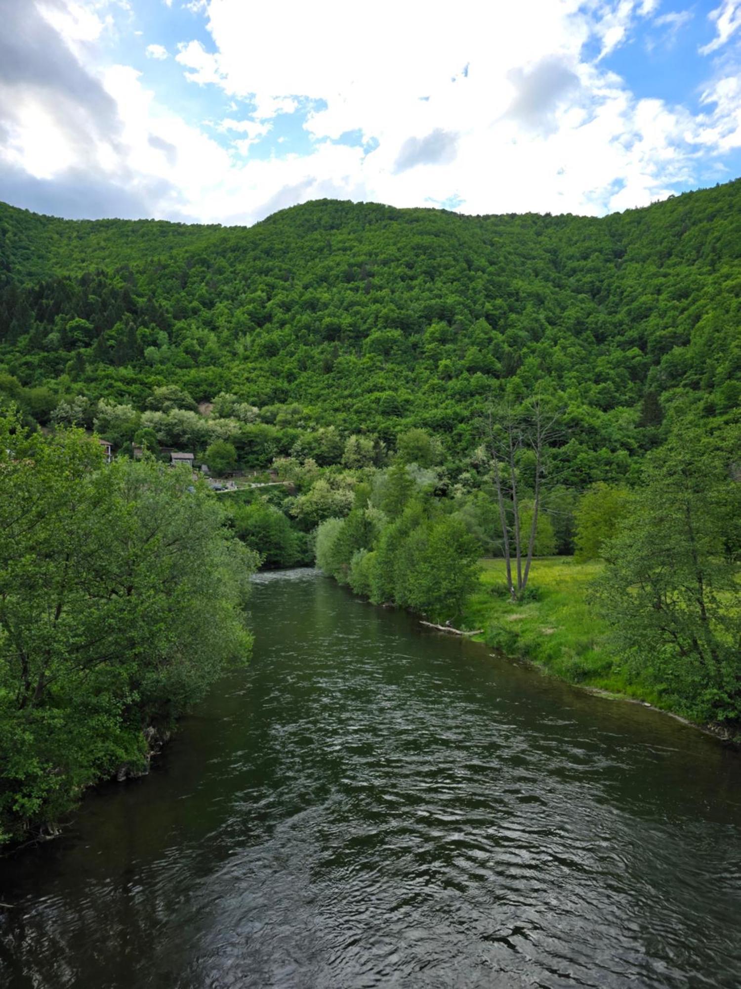 Apartment Riverstone Retreat